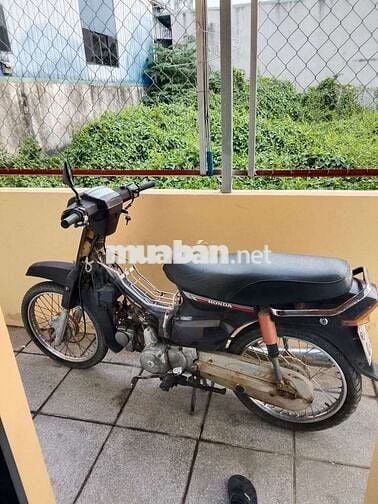 Honda Dream Số sàn màu Đen