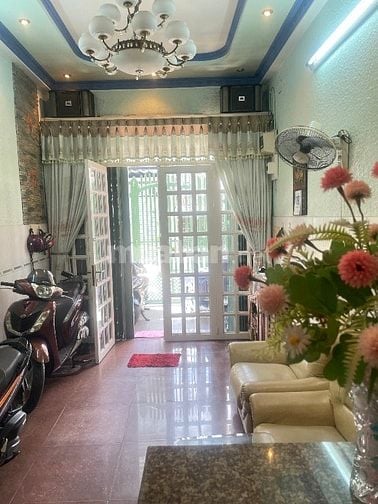 CẦN BÁN NHÀ mặt tiền 81 đg702 HỒNG BÀNG. DT: 3,4&15M, 2 LẦU ĐÚC