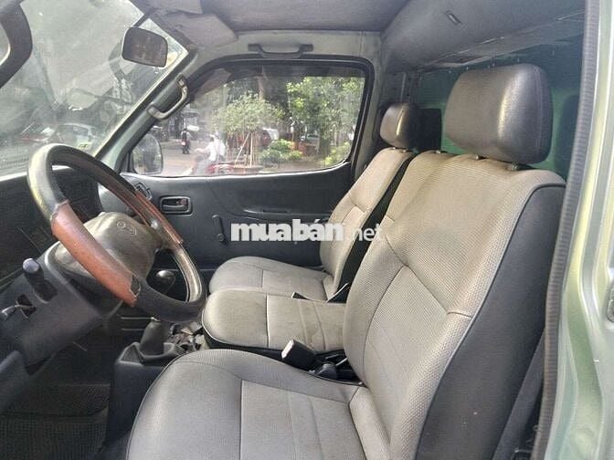 Toyota Hiace tải van