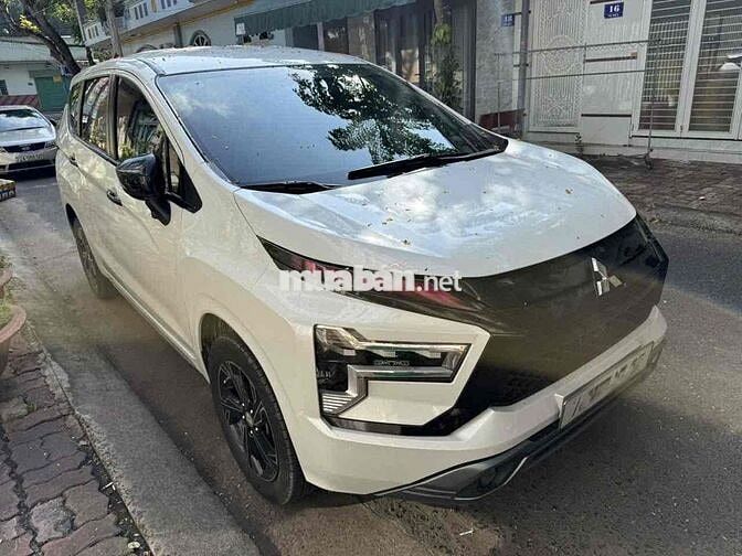 Mitsubishi Xpander Premium 2023 Trắng 7 chỗ