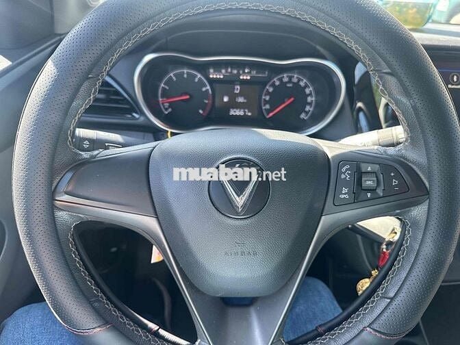 VinFast Fadil Plus 2022 Trắng 30.000 km
