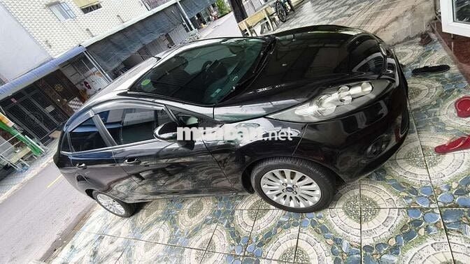 Ford Fiesta 2011 Số sàn 12340 km Đen
