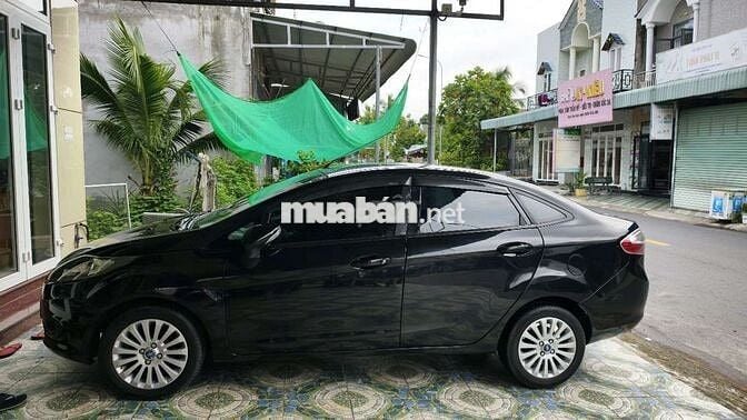 Ford Fiesta 2011 Số sàn 12340 km Đen