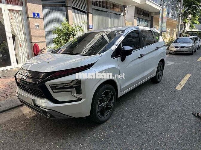 Mitsubishi Xpander Premium 2023 Trắng 7 chỗ