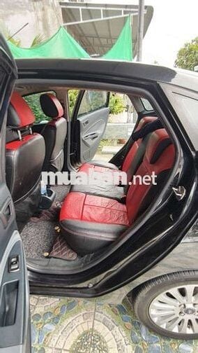 Ford Fiesta 2011 Số sàn 12340 km Đen