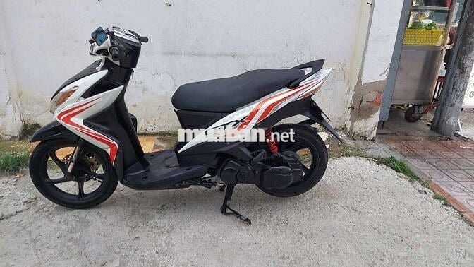 Yamaha Luvias Đỏ trắng Saigon