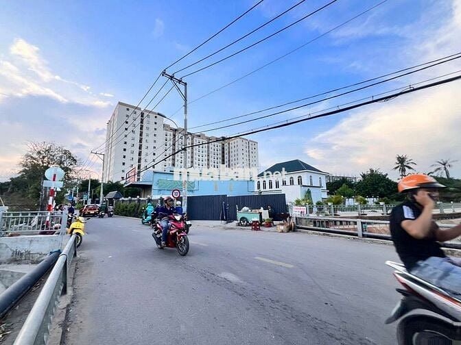 chính chủ cần bán 2 lô đất mặt tiền tl15 