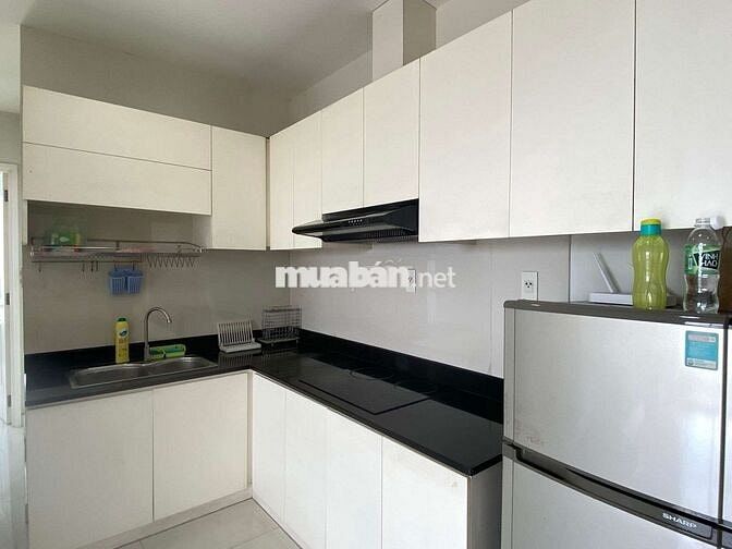 Cho thuê căn góc 2PN 64m2 đối diện Đầm Sen