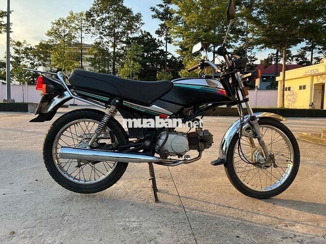 Honda Win 100 côn tay Đen Indonesia