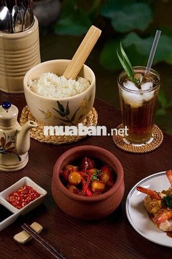 TUYỂN DỤNG BẾP NHÀ HÀNG THỊ TẤM