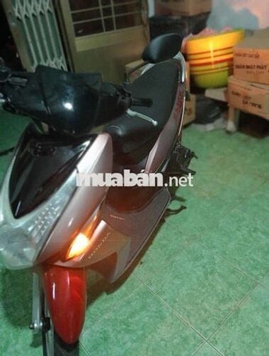 Honda Click Hồng, Đỏ Cả nam và nữ