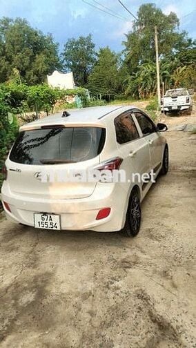 Hyundai i10 Trắng 2015