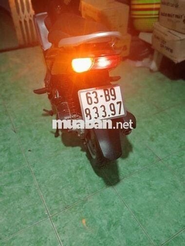 Honda Click Hồng, Đỏ Cả nam và nữ