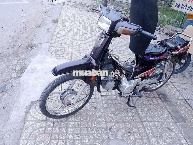 Honda Dream Loncin Đen mới dọn