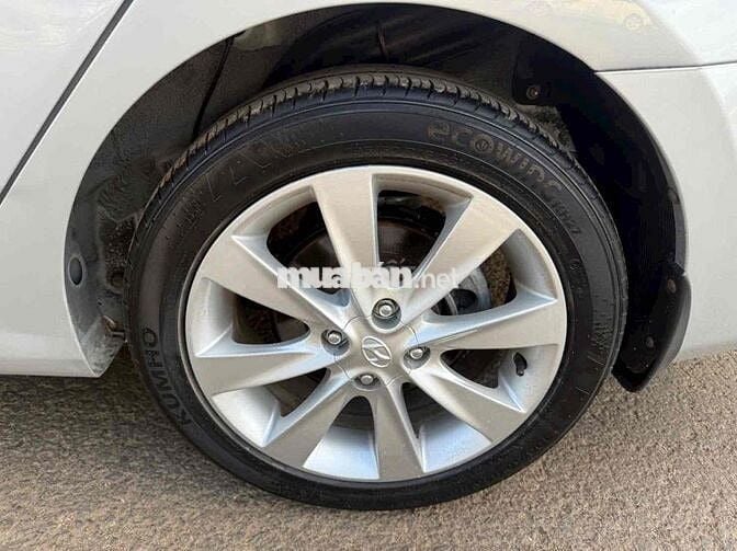 HYUNDAI ACCENT 2012 AT,XE CÒN KHÁ ĐẸP