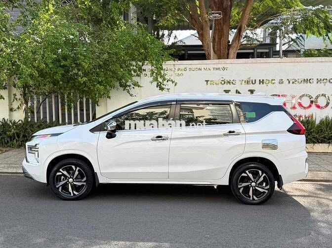 Mitsubishi Xpander Premium 2023 Trắng Tự động