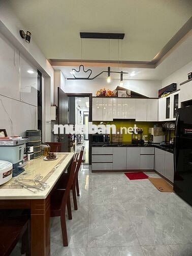 Bán CHDV 4 tầng | 35tr/tháng | Ngay chợ Khiết Tâm | Bình Chiểu cũ