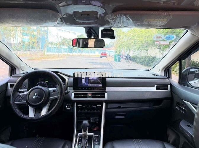 Mitsubishi Xpander Premium 2023 Trắng Tự động