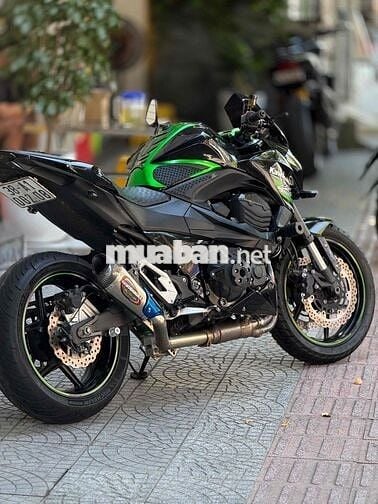 Kawasaki Z800 ABS nhiều đồ chơi