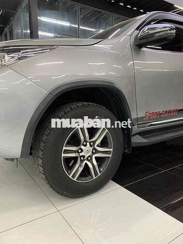 TOYOTA FORTURNER 2.7V 2018 Bạc