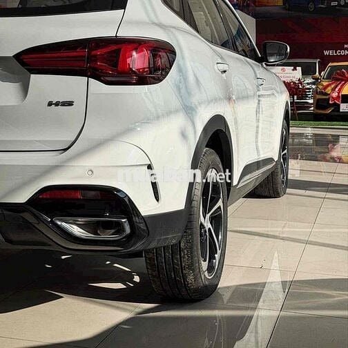 MG HS Luxury C-SUV Trắng mới 100%