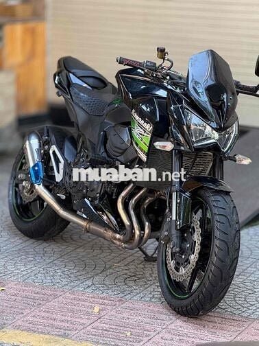Kawasaki Z800 ABS nhiều đồ chơi