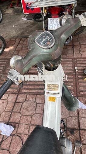 Honda Super Cub 50 Xanh rêu Cổ điển