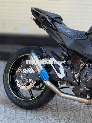 Kawasaki Z800 ABS nhiều đồ chơi