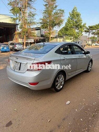 HYUNDAI ACCENT 2012 AT,XE CÒN KHÁ ĐẸP