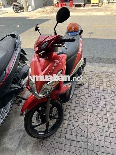 Yamaha Luvias Đỏ