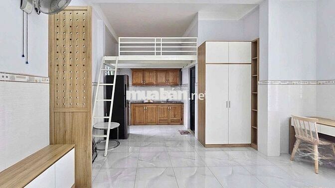 Duplex 2 không gian ngủ, ban công cửa sổ trời - full tiện nghi sát Q5