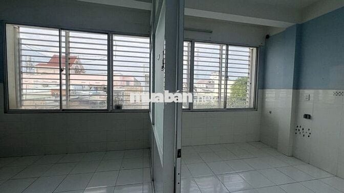 Cho Thuê Phòng Trọ 30m² Gần Ngã Tư Bà Điểm - Vân tay - Giờ Giấc Tự Do