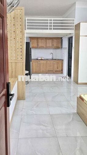 Duplex 2 không gian ngủ, ban công cửa sổ trời - full tiện nghi sát Q5