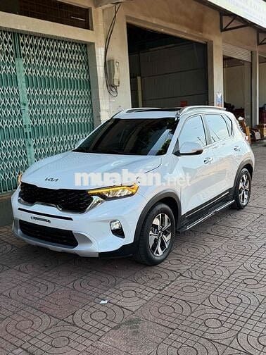KIA SONET PREMIUM 2022 Trắng 5 chỗ gầm cao rất đep