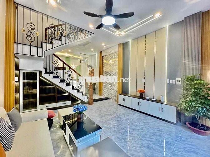 NHÀ 3 TẦNG MỚI XÂY GẦN TRƯỜNG NGUYỄN TRUNG TRỰC - GIÁ : 6 ty68