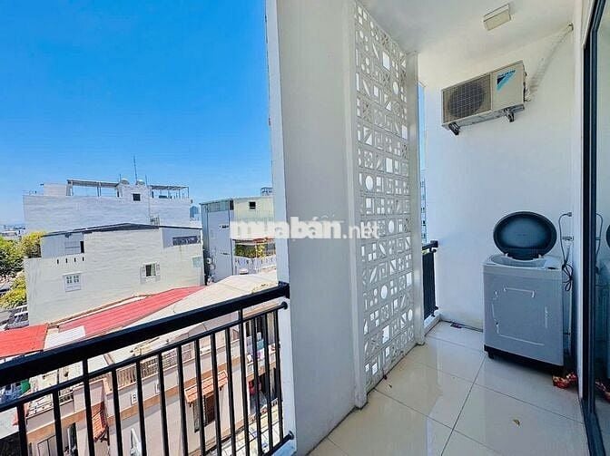1BR APARTMENT W/ BALCONY NEAR THE BEACH – HA DAC ST