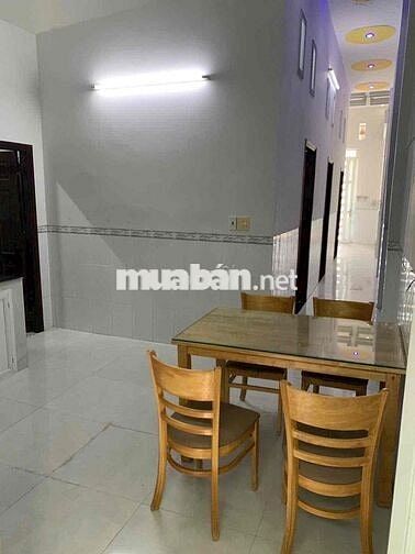 Nhà 2 phòng có máy lạnh hẻm ô toi đường Nhật Tảo