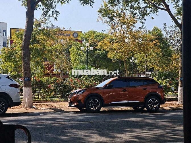 Peugeot 2008 màu Cam