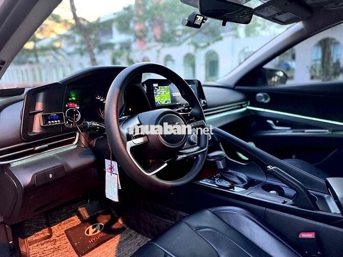 Hyundai Elantra 2022 tiêu chuẩn