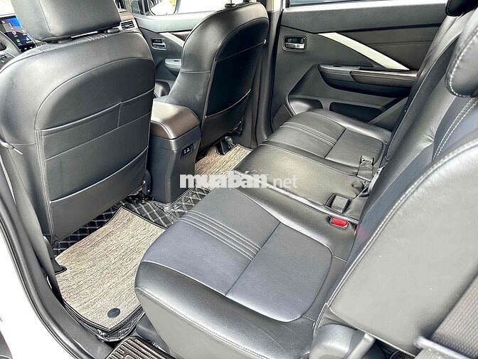 Mitsubishi Xpander 1.5AT Premium 2023 Trắng 7 chỗ