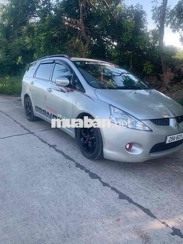 Mitsubishi grinit 2005 Bạc