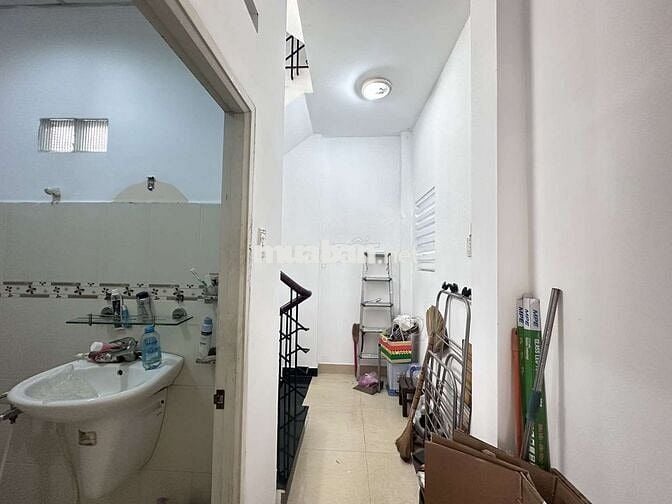 🏤 NHÀ 5 TẦNG 35 m² HẺM XE HƠI Đ. CAO THẮNG Q3. GIÁ TL 8,7 TỶ. 