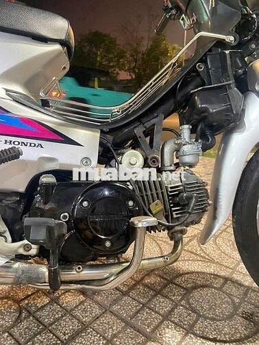 Wave S 100 Bạc tq cà vẹt màu sơn vàng