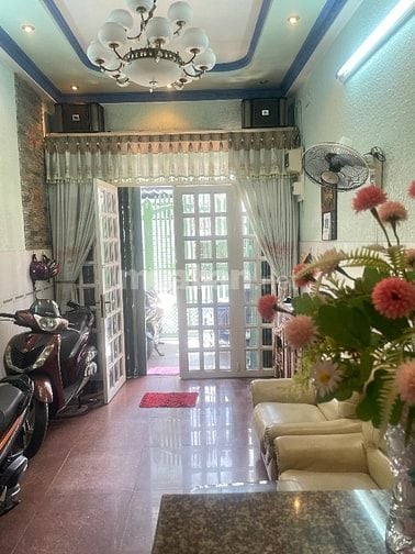 CẦN BÁN NHÀ mặt tiền 81 đg702 HỒNG BÀNG DT:3,4&15M, 2LẦU đÚC.