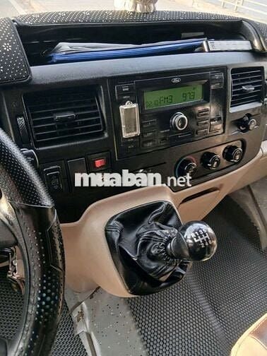xe Ford transit 16 chổ đời 2016
