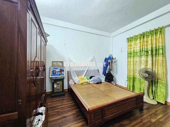Hot ! Nhà đẹp, gara oto Cầu Bươu-Xen kẹt, có thuế-Ko QH-60m*4T;5N