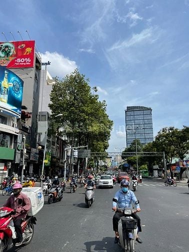 MẶT TIỀN - TRẦN HƯNG ĐẠO – PHƯỜNG NGUYỄN CƯ TRINH, QUẬN 1 🏡