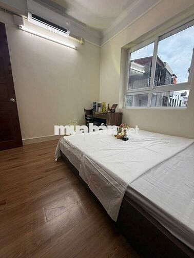 Siêu phẩm 2n1k 70m2 Full đồ. có slot oto. mặt phố Trương Định 