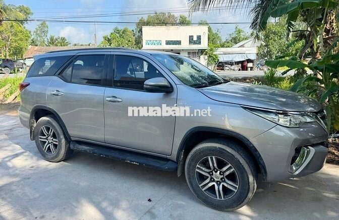 Toyota Fortuner 2019 Dầu Số tự động Xám