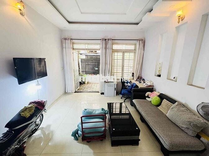 hơn 5 ty sỡ hữu 74m2 ngang ~5m nhà thoáng mát phú thuận hàng xóm yên